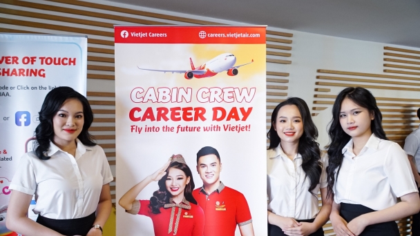 Tưng bừng ngày hội tuyển sinh tiếp viên hàng không Vietjet