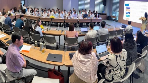 Khoa học và công nghệ là động lực chính để phát triển lực lượng sản xuất hiện đại
