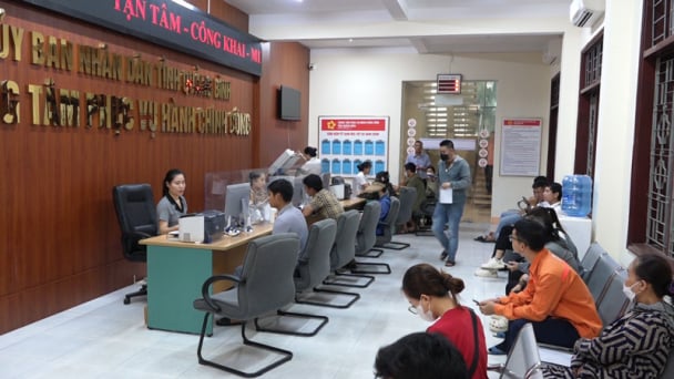 Quảng Bình vươn lên top đầu chỉ số phục vụ người dân, doanh nghiệp