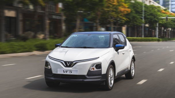 Vì sao VinFast VF 5 trở thành ô tô bán chạy nhất Việt Nam tháng 3?