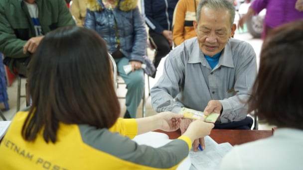 Chi trả sớm lương hưu, trợ cấp bảo hiểm xã hội tháng 5