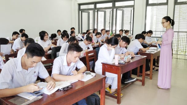 Bộ GD&ĐT công bố thủ tục xét thăng hạng giáo viên, giảng viên