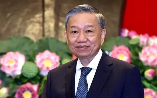 Nước Việt Nam là một, dân tộc Việt Nam là một