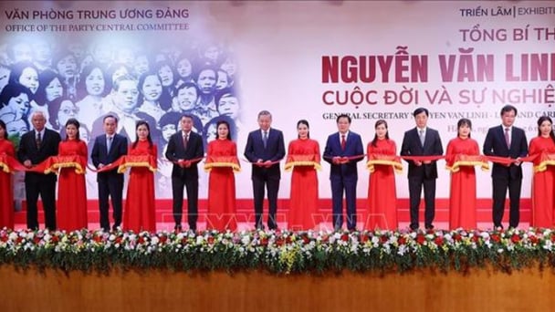 Tổng Bí thư Tô Lâm dự khai mạc Triển lãm 'Tổng Bí thư Nguyễn Văn Linh - Cuộc đời và sự nghiệp'