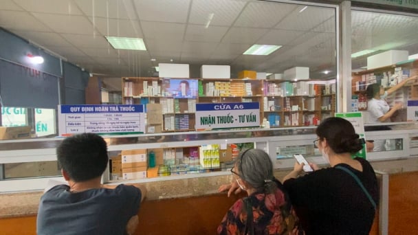 Bộ Y tế yêu cầu tuyệt đối không để xảy ra khan hiếm, thiếu thuốc phục vụ khám, chữa bệnh