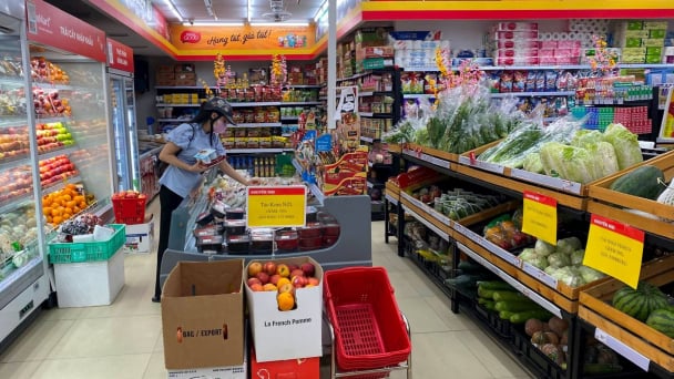 Hà Nội có đủ hàng hóa, lương thực, thực phẩm để người dân chống bão