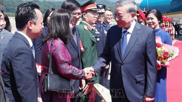 Tổng Bí thư Tô Lâm và Phu nhân bắt đầu thăm cấp Nhà nước Đại Hàn Dân Quốc