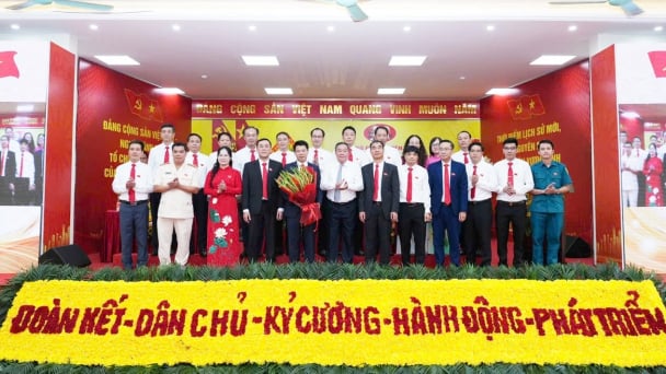 Xây dựng phường Yên Nghĩa phát triển bền vững, nâng cao chất lượng phục vụ nhân dân