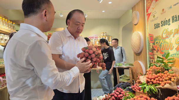 “Chợ phiên Kinh Bắc” đưa đặc sản Bắc Ninh đến giữa lòng Hà Nội