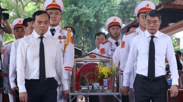 Thủ tướng Lê Minh Hưng: Bằng mọi giá, phải nỗ lực, quyết tâm cao nhất để tìm kiếm, quy tập và xác định danh tính hài cốt liệt sĩ