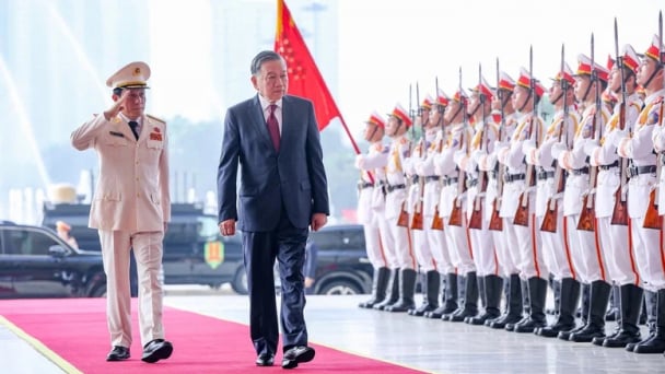 Tổng Bí thư, Chủ tịch nước: Bảo vệ an ninh theo nguyên tắc 'phát triển đến đâu, an ninh đến đó'