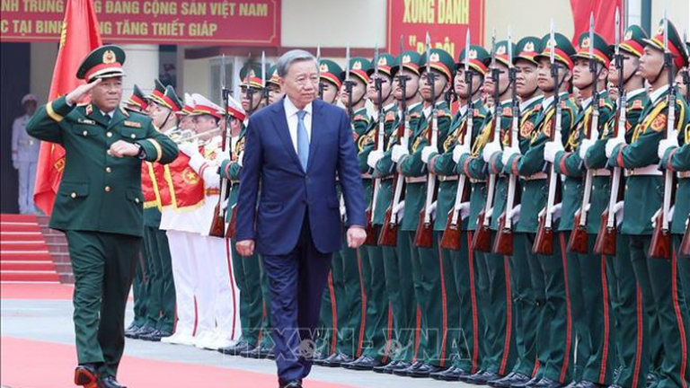 Tổng Bí thư: Binh chủng Tăng thiết giáp phải thật sự xứng đáng là lực lượng đột kích mạnh