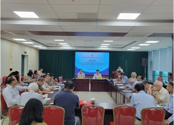 Các chuyên gia, nhà khoa học góp ý dự thảo báo cáo đánh giá 5 năm thực hiện Chiến lược phát triển KT-XH