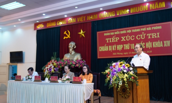 Thủ tướng Nguyễn Xuân Phúc tiếp xúc cử tri Hải Phòng