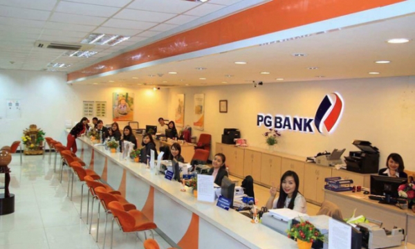 Petrolimex thoái vốn khỏi PG Bank: Cầu vượt cung
