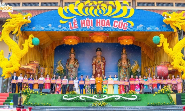 Đại Đức Thích Trúc Thái Minh: 'đi tu ở chùa là làm dâu trăm họ”