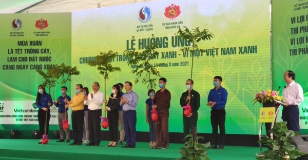 Toyota Việt Nam đồng hành cùng Bộ TN&MT trong Lễ phát động Tết trồng cây Xuân Tân Sửu 2021