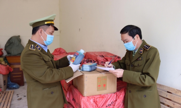 Lạng Sơn: Thu giữ 600 chai thuốc diệt cỏ không rõ nguồn gốc