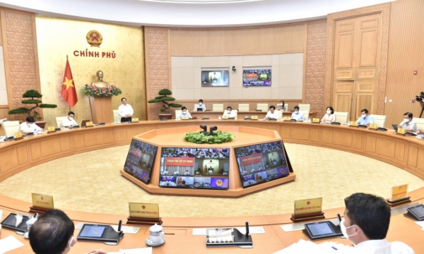 Thủ tướng Phạm Minh Chính chủ trì cuộc họp trực tuyến với  8 địa phương về phòng chống dịch bệnh