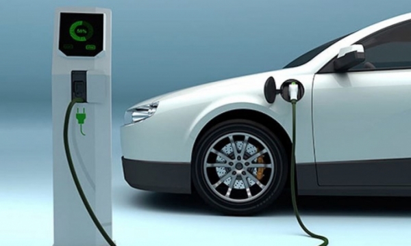 Phí trước bạ ô tô điện được đề xuất bằng 50% so với ô tô chạy bằng xăng dầu