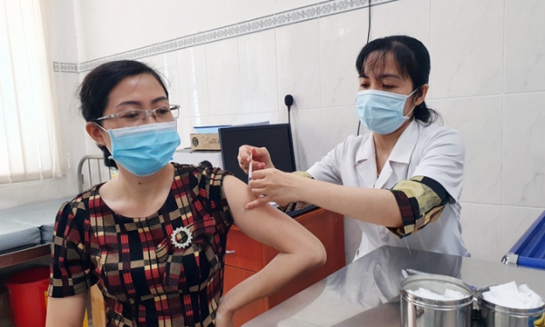 Triển khai tiêm vaccine Vero Cell cho người dân vùng dịch nguy hiểm và công nhân ở Đồng Nai