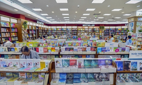Đà Nẵng cho phép cửa hàng sách giáo khoa, tiệm sửa xe, điện nước tái hoạt động