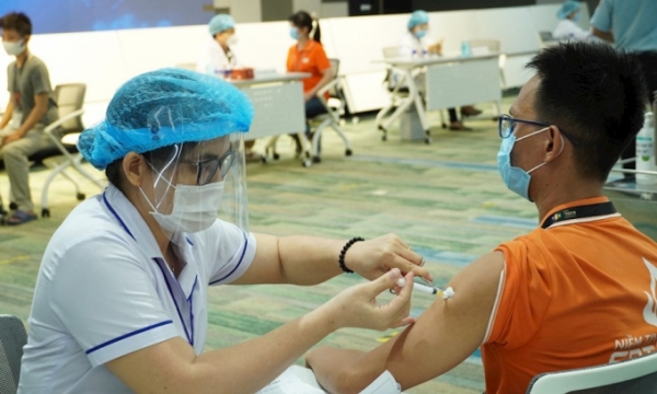TP. HCM tiếp tục tiêm vaccine cho những người chưa tiêm mũi 1