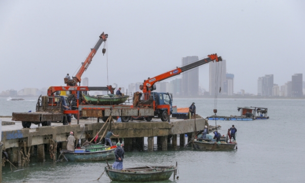 Đà Nẵng cấm tàu thuyền ra khơi, chủ động ứng phó mưa bão