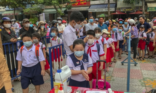 Đà Nẵng: Học sinh lớp 1, 8 và 9 đi học trở lại từ ngày 6/12