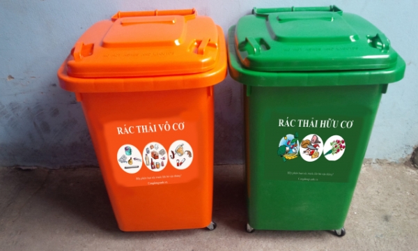 Thí điểm triển khai phân loại rác thải theo lộ trình tại Hà Nội