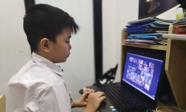 Hà Nội: Học sinh lớp 1 đến lớp 6 ngoại thành chuyển sang học trực tuyến từ ngày 28/2