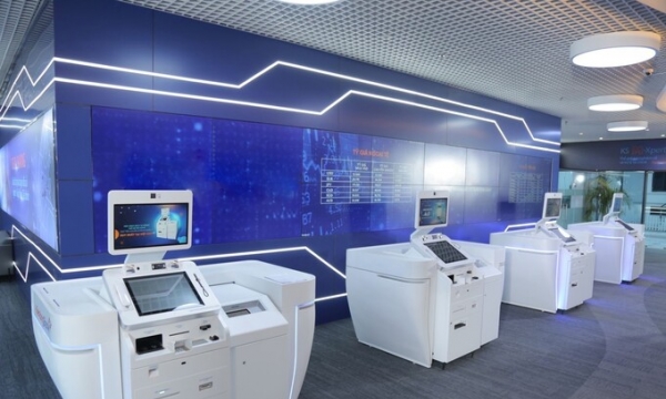 Tập đoàn Công nghệ Unicloud tiên phong cung cấp giải pháp máy giao dịch ngân hàng tự động STM