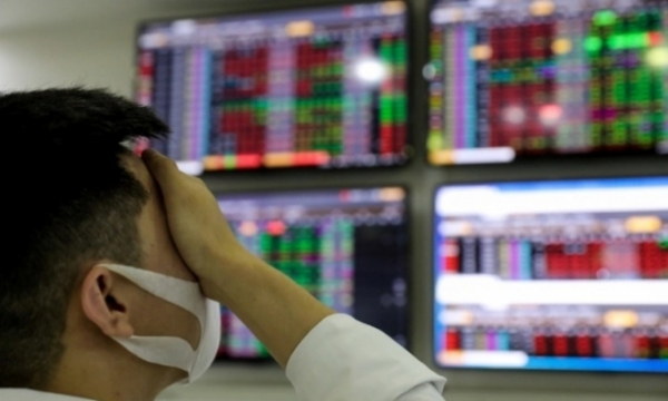 Thị trường chứng khoán tiếp tục đỏ lửa, 169 cổ phiếu giảm sàn
