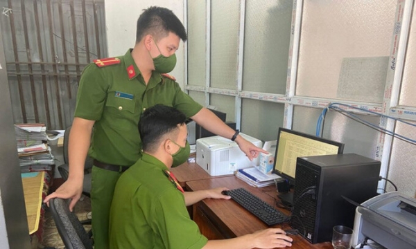Công an 183 xã ngoại thành Hà Nội được cấp đăng ký, biển số xe máy