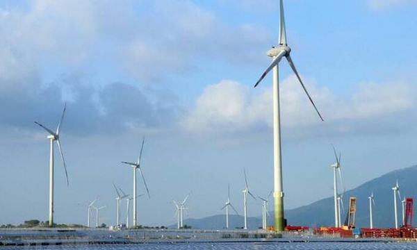 Bộ Công thương đề xuất Thủ tướng Chính phủ 4 vấn đề để giải quyết các dự án điện gió, điện mặt trời