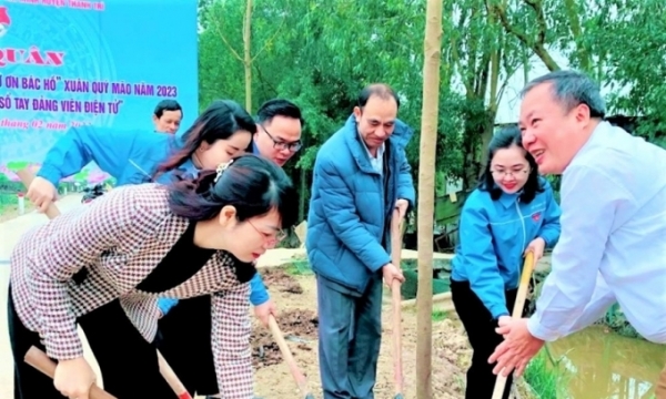 Thanh Trì - Hà Nội: Đoàn TNCS Hồ Chí Minh hưởng ứng 'Tết trồng cây nhớ ơn Bác Hồ'