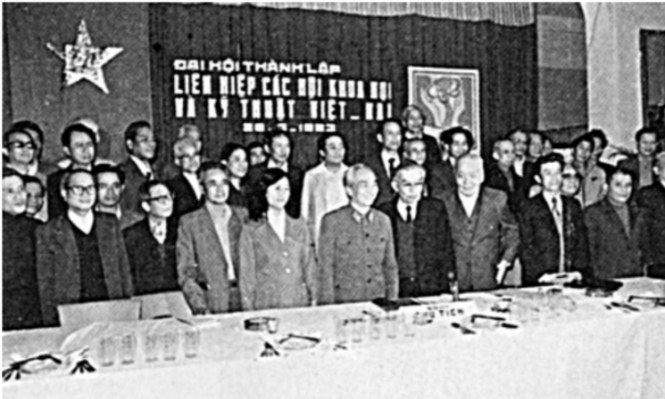 Quá trình vận động thành lập và Đại hội lần thứ nhất của Liên hiệp Hội Việt Nam