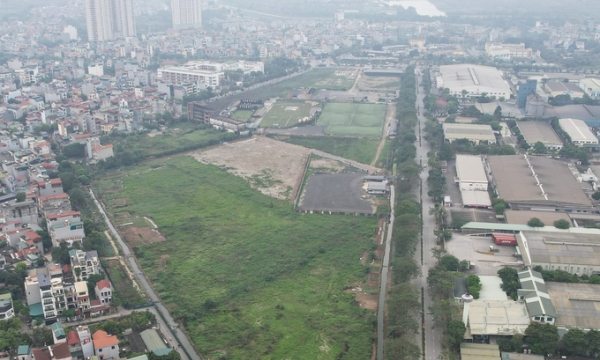 Long Biên: Dự án khu đô thị rộng 37ha bị 'biến tướng' thành bãi xe, sân bóng