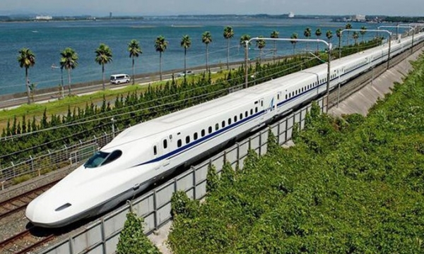 Sẽ nghiên cứu tiền khả thi đường sắt tốc độ cao TP.HCM - Cần Thơ trước 2025