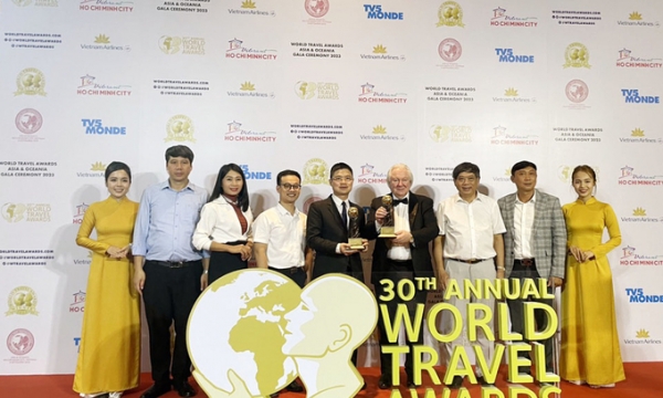 Hà Nội được vinh danh Điểm đến du lịch hàng đầu châu Á 2023