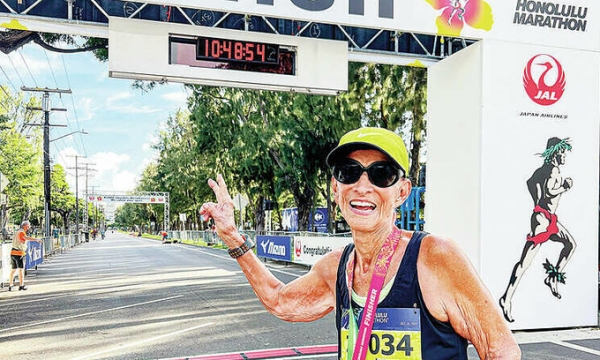 Cụ bà 93 tuổi chạy xuyên 42km marathon được Guinness công nhận, tưởng khó tin nhưng cách cụ sống lâu, sống khỏe rất đơn giản