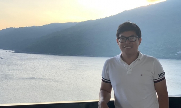 Chân dung chàng trai Việt 34 tuổi 'thoát kén' từ học sinh tỉnh lẻ miền Tây trở thành giáo sư bậc 1 tại đại học hàng đầu nước Mỹ