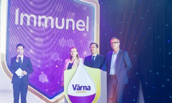 Nutifood Thụy Điển chính thức ra mắt Värna Colostrum bổ sung sữa non cho người trưởng thành