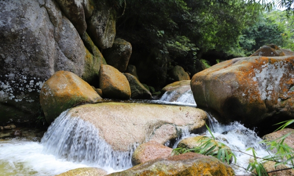 Khảo sát điểm du lịch thác Ba Tia, Tây Yên Tử