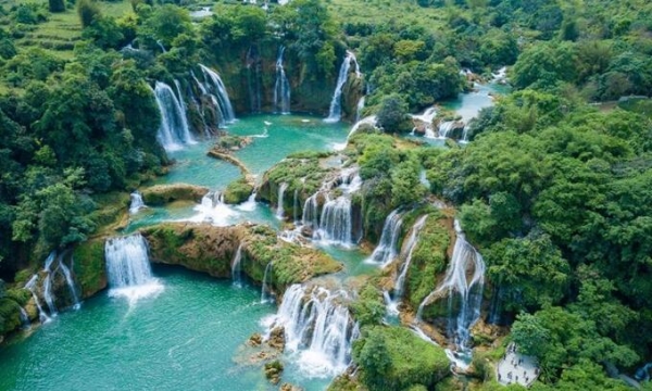 Việt Nam sở hữu 1 địa điểm lọt TOP đường biên giới tự nhiên đẹp nhất thế giới: Thác nước lớn nhất Đông Nam Á, kề cạnh với Trung Quốc, vẻ hùng vĩ ấp ủ đón hơn 1 triệu khách du lịch