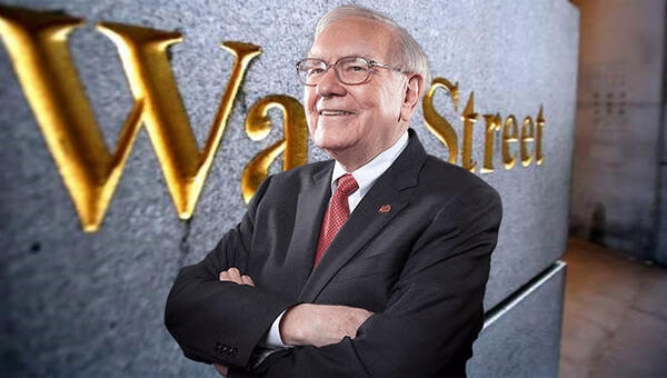 Tỷ phú Warren Buffett mạnh tay 'rót' tiền vào lĩnh vực bất động sản và đưa ra lời khuyên quý hơn vàng