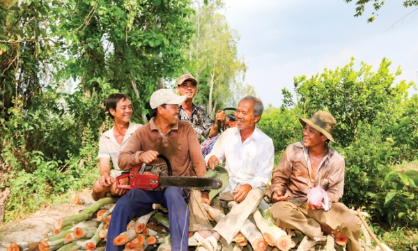70 tuổi không dưỡng già, cụ ông Việt làm nông rong ruổi xây tặng hơn 570 căn nhà cho người nghèo khó