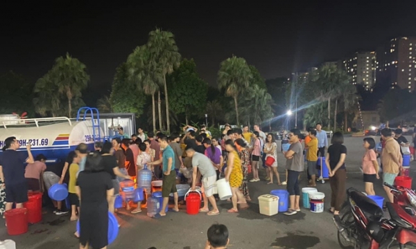 Bí thư Hà Nội yêu cầu nhanh chóng cấp lại nước sạch cho Khu đô thị Thanh Hà