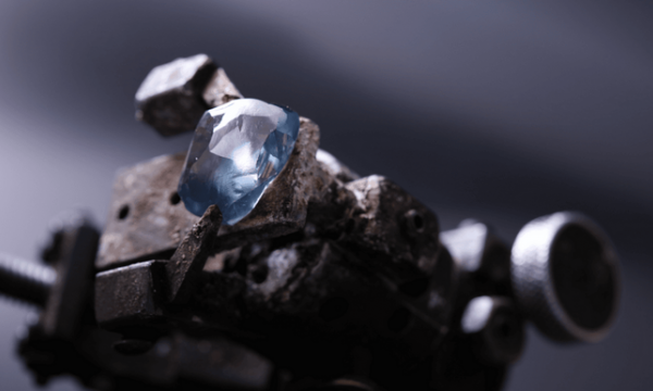 Chiêm ngưỡng viên kim cương 3 tỷ năm với màu sắc 'độc nhất vô nhị'