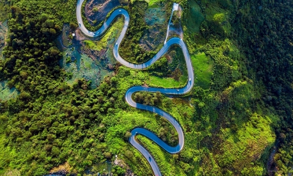 Cung đường đèo 33km nối hai thành phố du lịch nổi tiếng của Việt Nam, được mệnh danh là 'con đường nối biển và hoa' dân phượt chắc chắn phải chinh phục